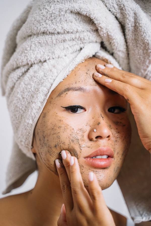 How to Exfoliate Your Face for Smooth and Glowing Skin